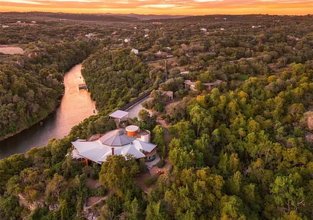 Photo 1 of Mansion for sale at 4002 Tyx Trl, Spicewood, TX 78669 | MLS# 2601322 | Listing updated on 2026-10-03