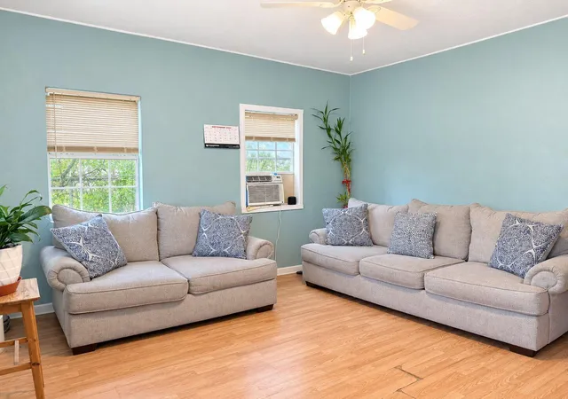 Photo 3 of Single family home for sale at 12 S 23rd Street, Temple, TX 76504 | MLS# 1802902 | Listing updated on 2026-10-07