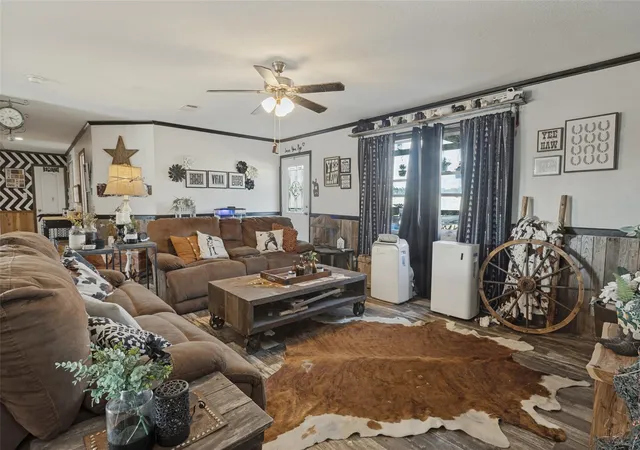 Photo 3 of Manufactured home for sale at 2281 County Rd 458, Thorndale, TX 76577 | MLS# 9152503 | Listing updated on 2026-09-21