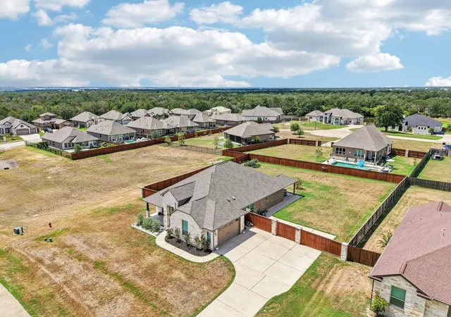 Photo 3 of Single family home for sale at 285 Chisholm Trl, Bastrop, TX 78602 | MLS# 5412861 | Listing updated on 2026-10-10
