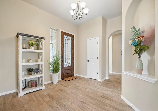 Photo 4 of Single family home for sale at 285 Chisholm Trl, Bastrop, TX 78602 | MLS# 5412861 | Listing updated on 2026-10-10