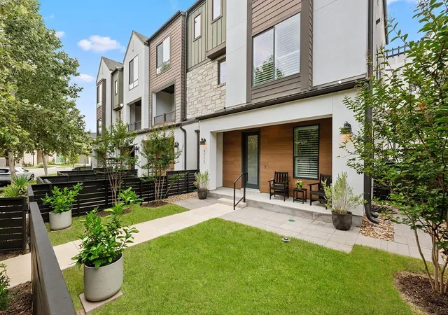 Photo 1 of Sale Pending at 4515 Unity Cir, Austin, TX 78731 | MLS# 7704050 | Listing updated on 2026-10-14