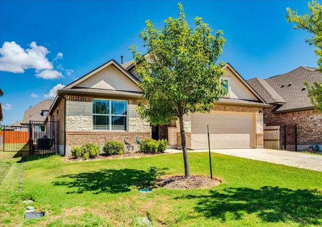 Photo 2 of Single family home for sale at 112 Ray Ct, Liberty Hill, TX 78642 | MLS# 9023638 | Listing updated on 2026-09-12