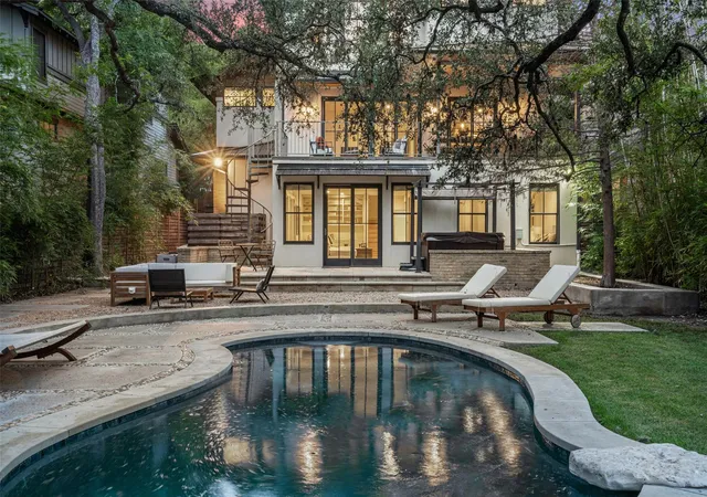 Photo 1 of Single family home for sale at 1907 Mccall Rd, Austin, TX 78703 | MLS# 4861490 | Listing updated on 2026-09-16