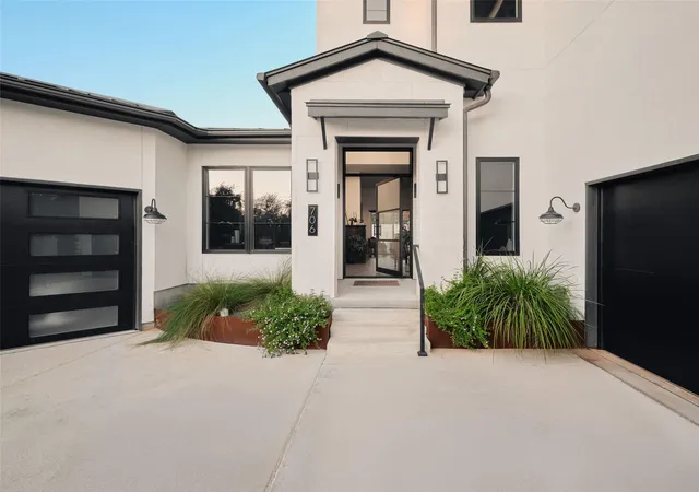 Single family home for sale at 706 Crestone Strm Dr, Austin, TX 78738 | MLS# 5423517