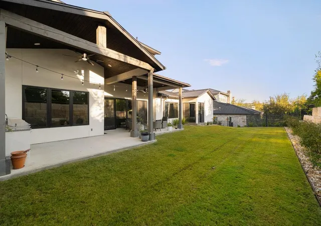 Photo 3 of Single family home for sale at 706 Crestone Strm Dr, Austin, TX 78738 | MLS# 5423517 | Listing updated on 2026-09-22