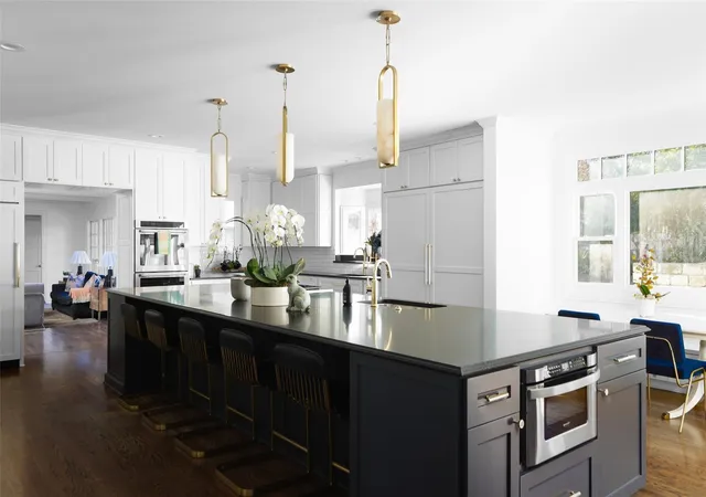 Photo 3 of Mansion for sale at 2604 Wooldridge Dr, Austin, TX 78703 | MLS# 2326299 | Listing updated on 2026-09-23