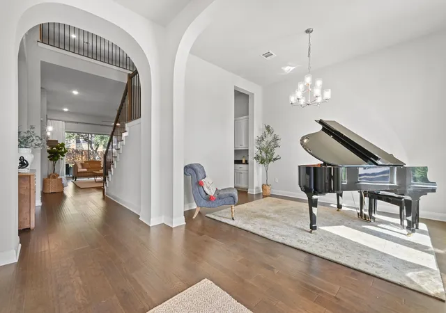 Photo 4 of Single family home for sale at 7508 Colibri Dr, Austin, TX 78738 | MLS# 4712649 | Listing updated on 2026-09-12
