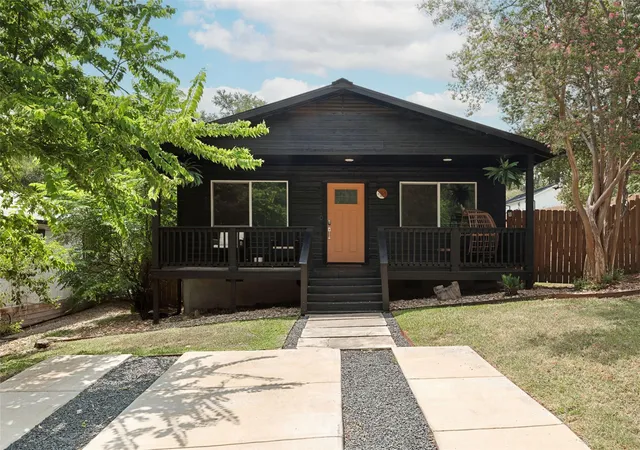 Photo 1 of Condo for sale at 2501 E 11th Street #1, Austin, TX 78702 | MLS# 4485286 | Listing updated on 2026-09-22