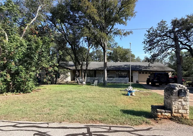 Photo 1 of Single family home for sale at 2800 Robin Rd, Manchaca, TX 78652 | MLS# 2606857 | Listing updated on 2026-09-16
