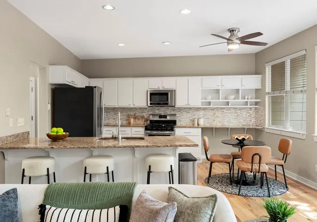 Photo 3 of Sale Pending at 2114 Goodrich Ave #7, Austin, TX 78704 | MLS# 5358313 | Listing updated on 2026-10-05