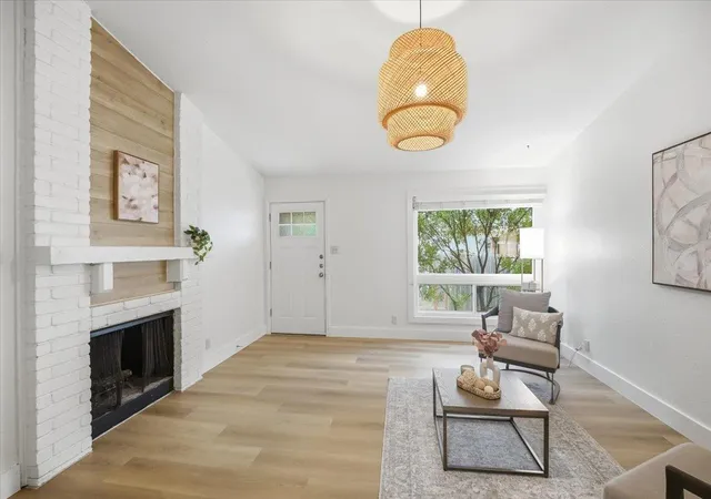 Listing Photo 5 - Condo for sale in building located at 6713 W Gate Blvd, Austin, TX 78745 - Unit #A