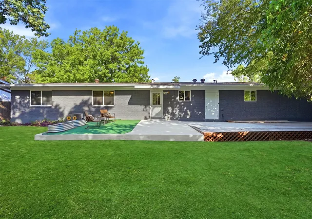 Photo 24 of Single family home for sale at 5607 Berkman Dr, Austin, TX 78723 | MLS# 7743360 | Listing updated on 2026-10-08