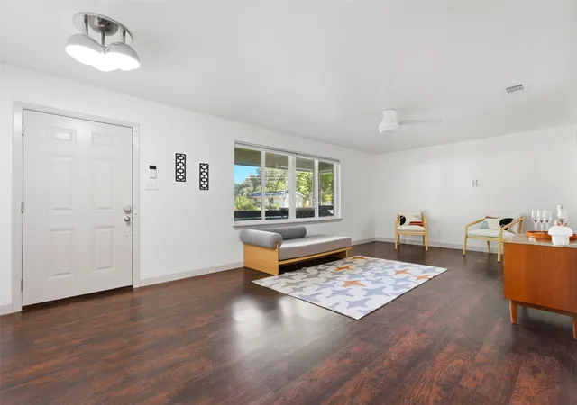 Photo 4 of Single family home for sale at 5607 Berkman Dr, Austin, TX 78723 | MLS# 7743360 | Listing updated on 2026-10-08