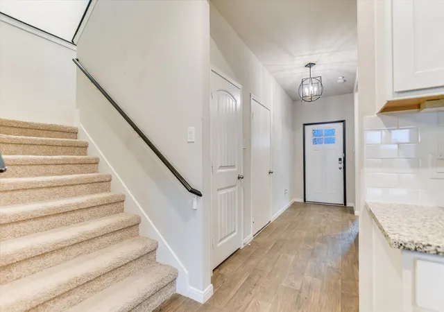 Photo 3 of Single family home for sale at 115 Callado Cir, San Marcos, TX 78666 | MLS# 5965231 | Listing updated on 2026-10-15