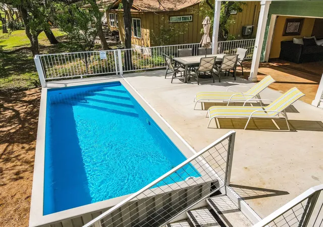 Photo 3 of Single family home for sale at 1943 Glencove Dr, Kingsland, TX 78639 | MLS# 2655598 | Listing updated on 2026-09-17