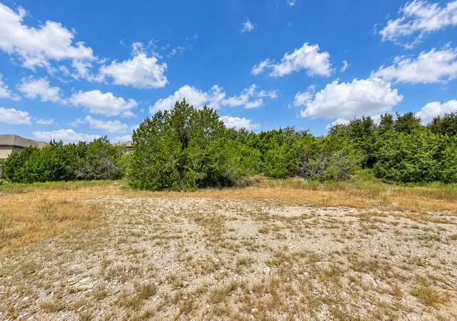 Photo 3 of Sale Pending at 10011 Janet Loop, Dripping Springs, TX 78620 | MLS# 5103272 | Listing updated on 2026-10-01
