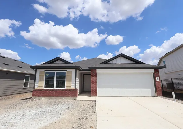Single family home for sale at 7424 Pullman Cv, Austin, TX 78747 | MLS# 3390075