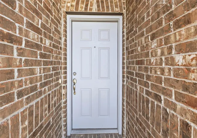 Photo 3 of Sale Pending at 271 Auburn St, Kyle, TX 78640 | MLS# 6277958 | Listing updated on 2026-10-07