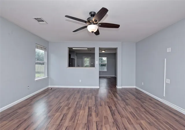 Photo 3 of Single family home for sale at 18612 Great Fls Dr, Manor, TX 78653 | MLS# 7958263 | Listing updated on 2026-09-13