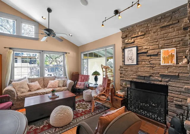 Photo 3 of Single family home for sale at 221 Park Ln, Austin, TX 78704 | MLS# 2213791 | Listing updated on 2026-10-07
