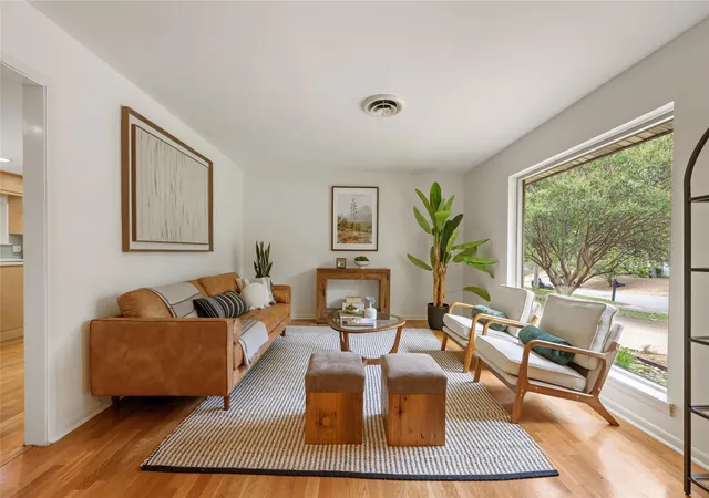 Single family home for sale at 1721 Deerfield Dr, Austin, TX 78741 | MLS# 2835282 | Listing updated on 2026-09-12