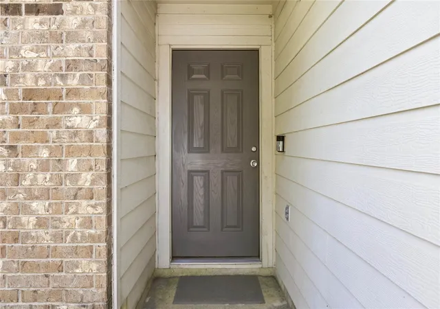 Photo 3 of Single family home for sale at 221 Ames Cv, Kyle, TX 78640 | MLS# 5101072 | Listing updated on 2026-09-18