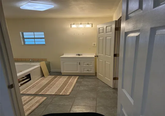 Photo 4 of Single family home for sale at 401 Airport Rd, Marathon, TX 79842 | MLS# 1306247 | Listing updated on 2026-09-22