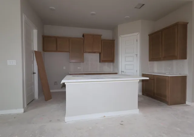 Photo 3 of Single family home for sale at 280 Bishop Wood Rd, Dripping Springs, TX 78620 | MLS# 3658023 | Listing updated on 2026-10-06