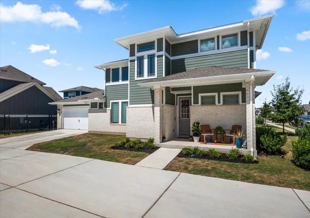 Single family home for sale at 9511 Hamadryas Dr, Austin, TX 78744 | MLS# 5917322