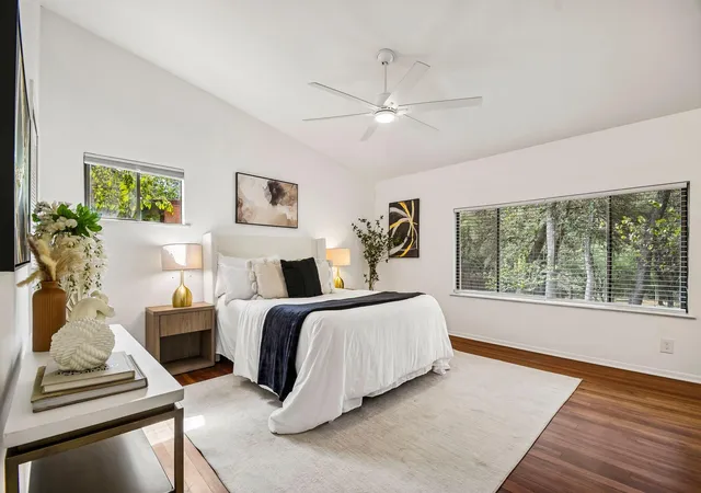 Photo 4 of Single family home for sale at 405 Battle Bnd Blvd, Austin, TX 78745 | MLS# 6879950 | Listing updated on 2026-09-19