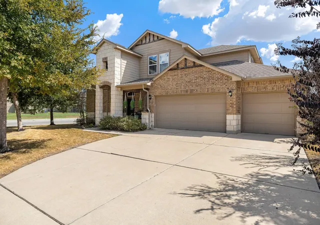 Photo 2 of Single family home for sale at 101 Lee Trevino Cv, Round Rock, TX 78664 | MLS# 7042187 | Listing updated on 2026-09-12