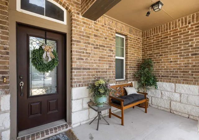 Photo 3 of Single family home for sale at 101 Lee Trevino Cv, Round Rock, TX 78664 | MLS# 7042187 | Listing updated on 2026-09-12