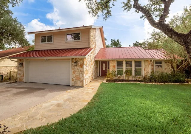Photo 1 of Single family home for sale at 1317 Wilson Hts Dr, Austin, TX 78746 | MLS# 9068033 | Listing updated on 2026-10-01
