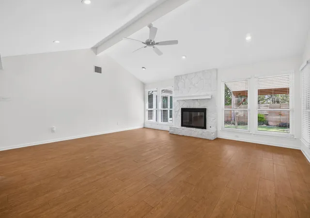 Photo 4 of Single family home for sale at 1317 Wilson Hts Dr, Austin, TX 78746 | MLS# 9068033 | Listing updated on 2026-10-01