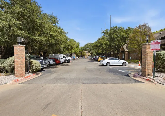 Photo 4 of Condo for sale at 7685 Northcross Dr #908, Austin, TX 78757 | MLS# 9927748 | Listing updated on 2026-09-13