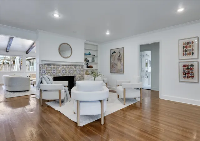 Photo 3 of Single family home for sale at 2908 Perry Ln, Austin, TX 78731 | MLS# 1836923 | Listing updated on 2026-10-10