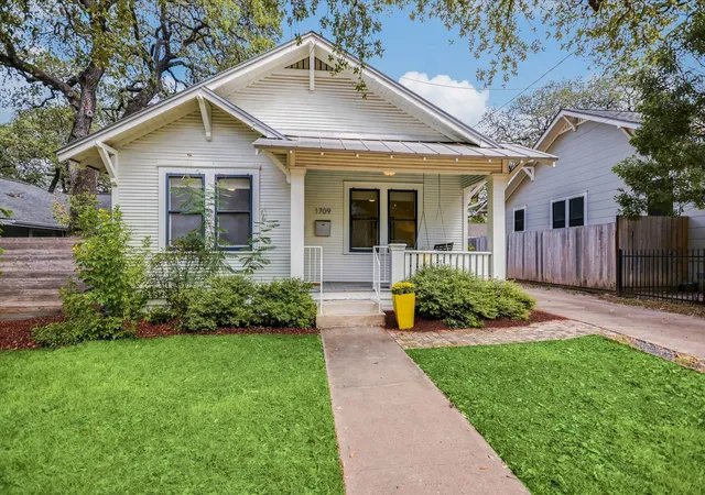 Photo 2 of Single family home for sale at 1709 Drake Ave, Austin, TX 78704 | MLS# 1194091 | Listing updated on 2026-10-08