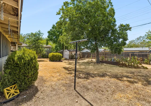 Photo 4 of Single family home for sale at 6904 Miranda Dr, Austin, TX 78752 | MLS# 2505135 | Listing updated on 2026-09-12