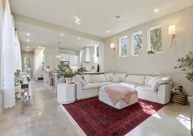 Photo 4 of Single family home for sale at 902 Plateau Cir #1, Austin, TX 78745 | MLS# 1909214 | Listing updated on 2026-10-09