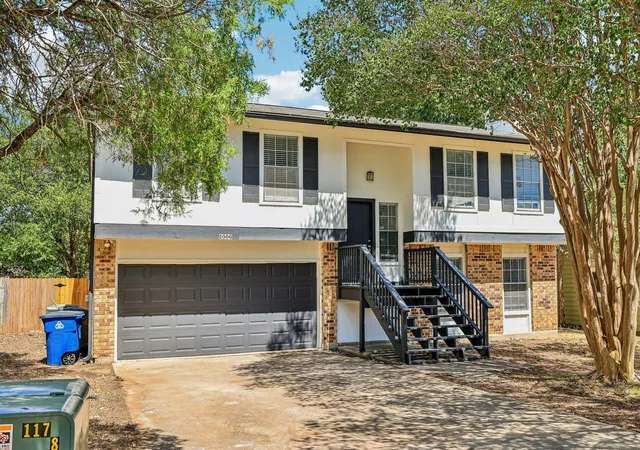 Photo 1 of Single family home for sale at 2006 Lear Ln, Austin, TX 78745 | MLS# 9563677 | Listing updated on 2026-09-13