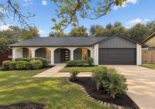 Photo 1 of Single family home for sale at 11819 Highland Oaks Trl, Austin, TX 78759 | MLS# 7629058 | Listing updated on 2026-10-28