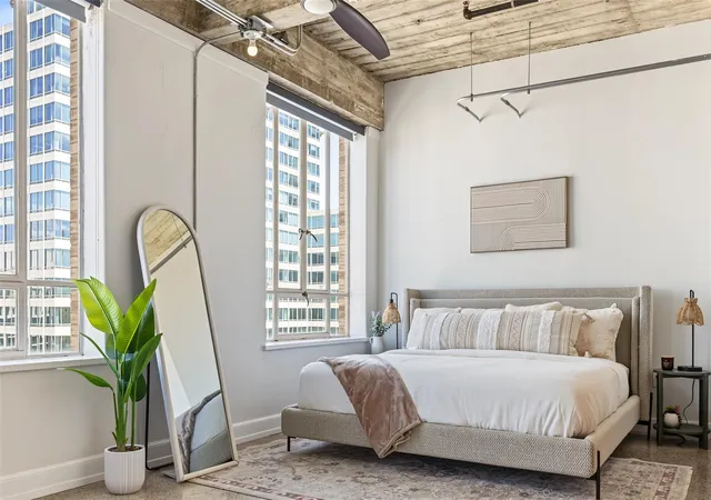 Listing Photo 4 - Condo for sale in building located at 710 Colorado St, Austin, TX 78701 - Unit #8B