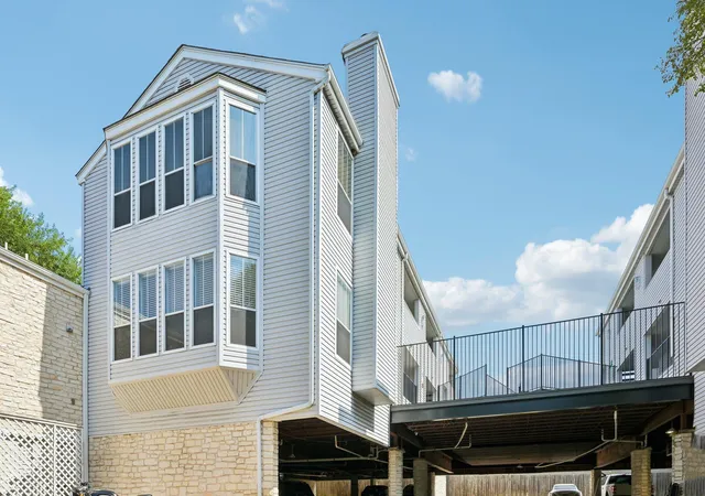 Photo 2 of Condo for sale at 2520 Quarry Rd #202, Austin, TX 78703 | MLS# 2180773 | Listing updated on 2026-09-30