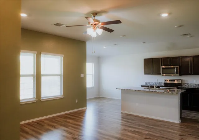 Photo 3 of Single family home for sale at 1316 Zetsche Ct, Temple, TX 76504 | MLS# 1959957 | Listing updated on 2026-10-07