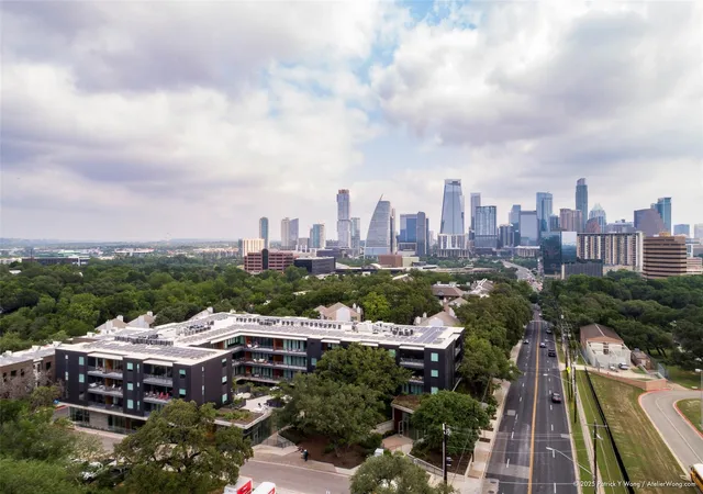 Listing Photo 2 - Condo for sale in building located at 900 S 1St St, Austin, TX 78704 - Unit #416
