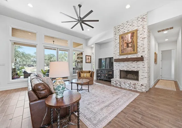 Photo 3 of Single family home for sale at 224 Berrywood Ln, New Braunfels, TX 78132 | MLS# 5971206 | Listing updated on 2026-09-13