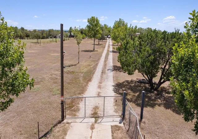 Photo 4 of Manufactured home for sale at 13111 Elm Grv Rd, Buda, TX 78610 | MLS# 8031055 | Listing updated on 2026-09-12