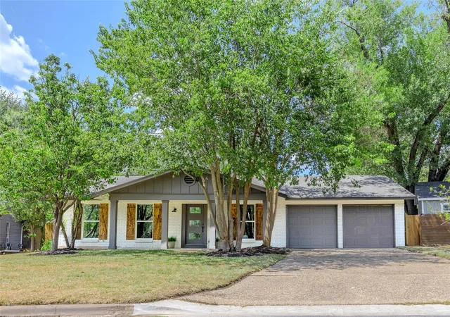 Photo 1 of Single family home for sale at 6816 Hanover Ln, Austin, TX 78723 | MLS# 8686132 | Listing updated on 2026-09-13