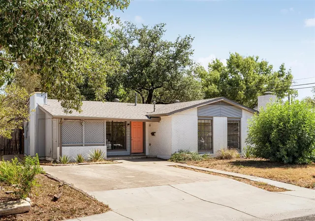 Photo 2 of Single family home for sale at 1612 Broadmoor Dr, Austin, TX 78723 | MLS# 1741868 | Listing updated on 2026-09-26